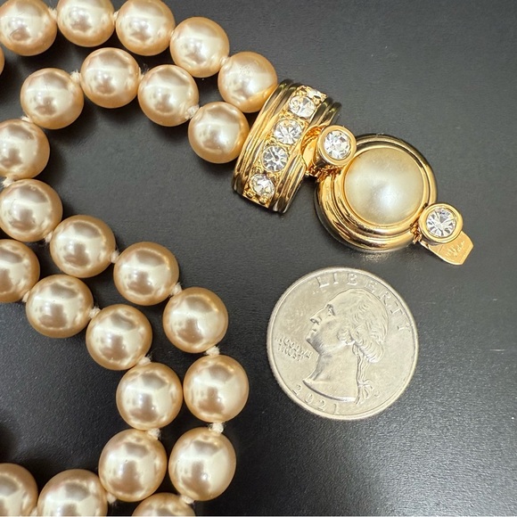 KJL Kenneth J Lane Double Strand Faux Pearl Clear Rhinestone Clasp Bracelet - Picture 7 of 14